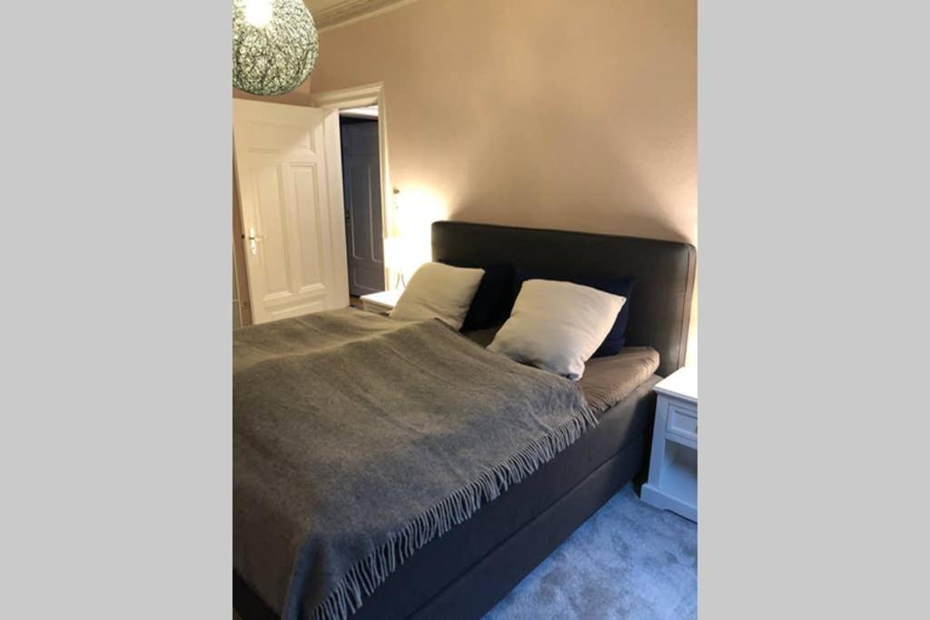 Perfekter Altbaucharme In Zentraler Lage ! Apartman Kiel Kültér fotó