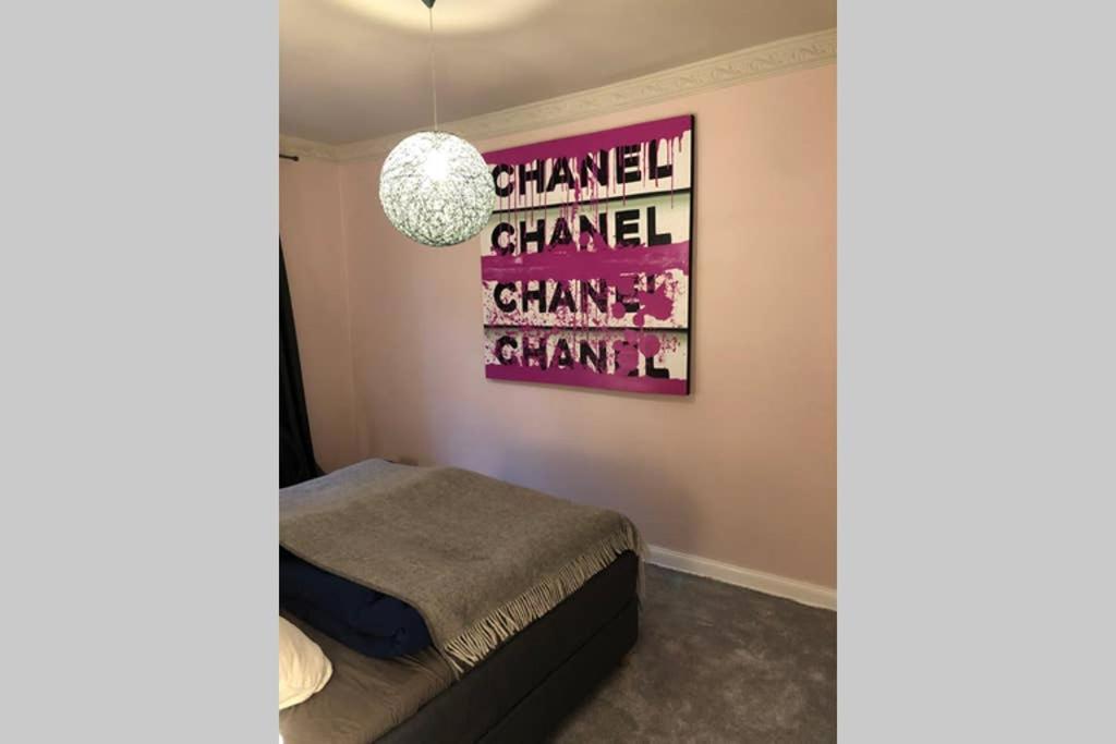 Perfekter Altbaucharme In Zentraler Lage ! Apartman Kiel Kültér fotó