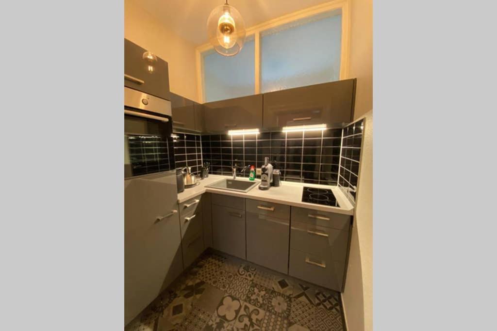 Perfekter Altbaucharme In Zentraler Lage ! Apartman Kiel Kültér fotó
